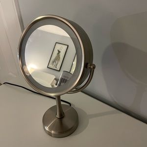 Frameless Lighted Makeup Mirror